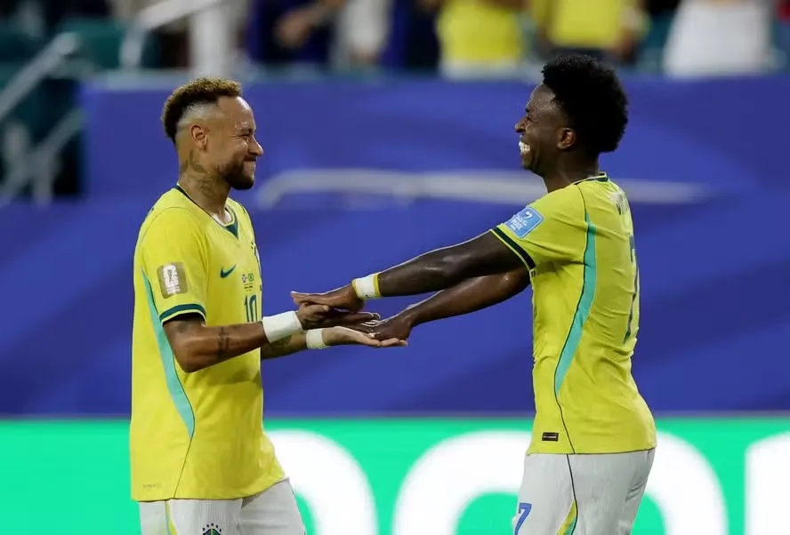 Brasil domina Escócia, vence e avança na Copa do Mundo como líder do grupo