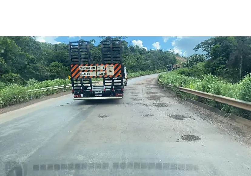 Motorista registra inúmeros buracos e precariedade na MT-140 entre Trivelato e Campo Verde