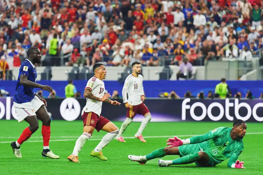 França é eliminada da Copa e perde chance de igualar recorde de Brasil e Alemanha