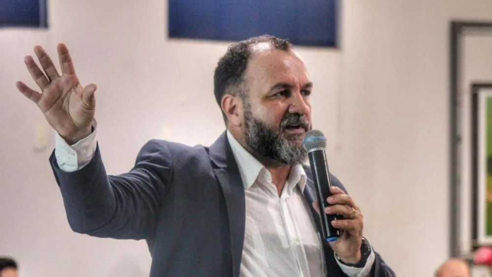 Ex-prefeito de cidade de MT é condenado por usar carro oficial em viagem de lazer com família e amigos