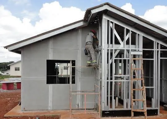 Cidade de MT poderá usar steel frame para construir 50 casas em 120 dias