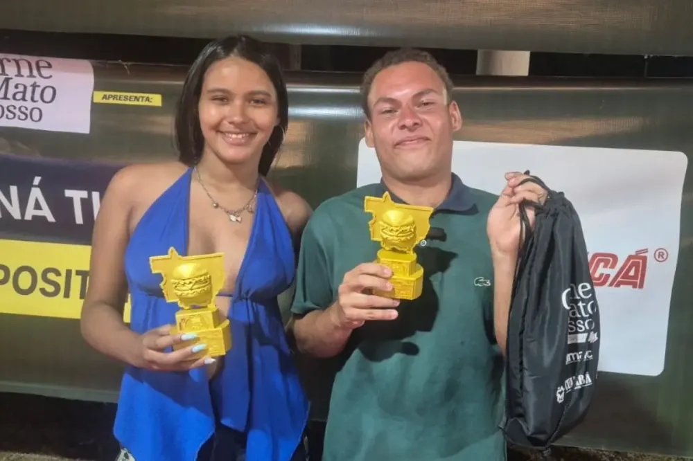 Irmãos comem oito hambúrgueres em 5 minutos e vencem concurso em Chapada dos Guimarães (MT)