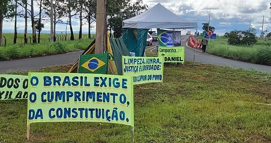 Moraes manda retirar acampamento em frente a Papuda e determina prisões de quem ficar
