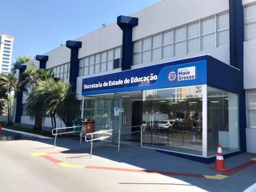 Seduc abre nesta quarta-feira (28) inscrições para bibliotecários e nutricionistas com salários de R$ 7,8 mil