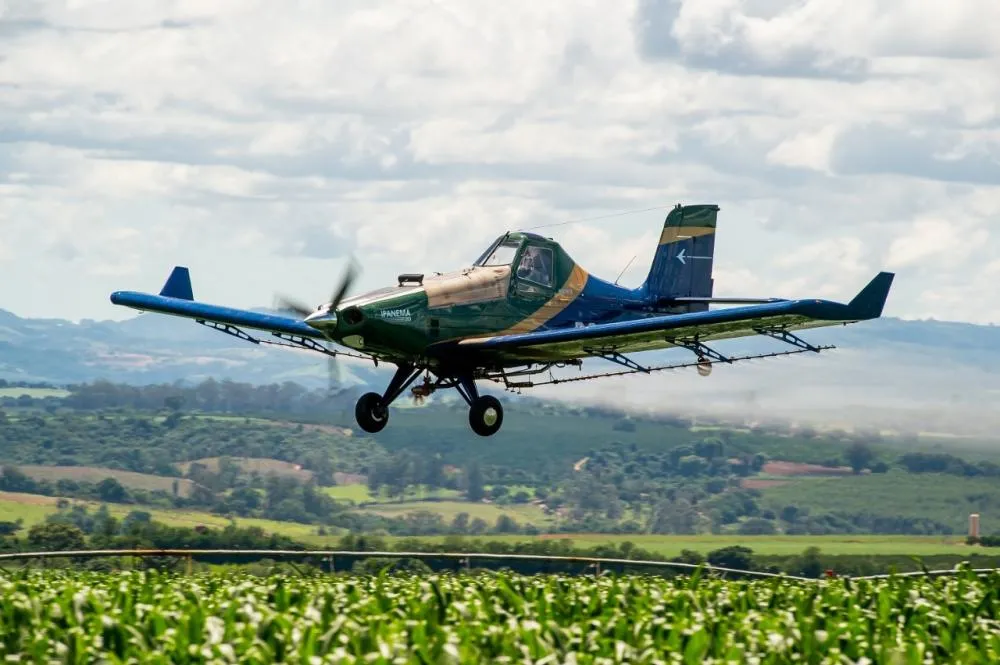 Embraer dá primeiro passo para seu avião agrícola movido a etanol voar no exterior