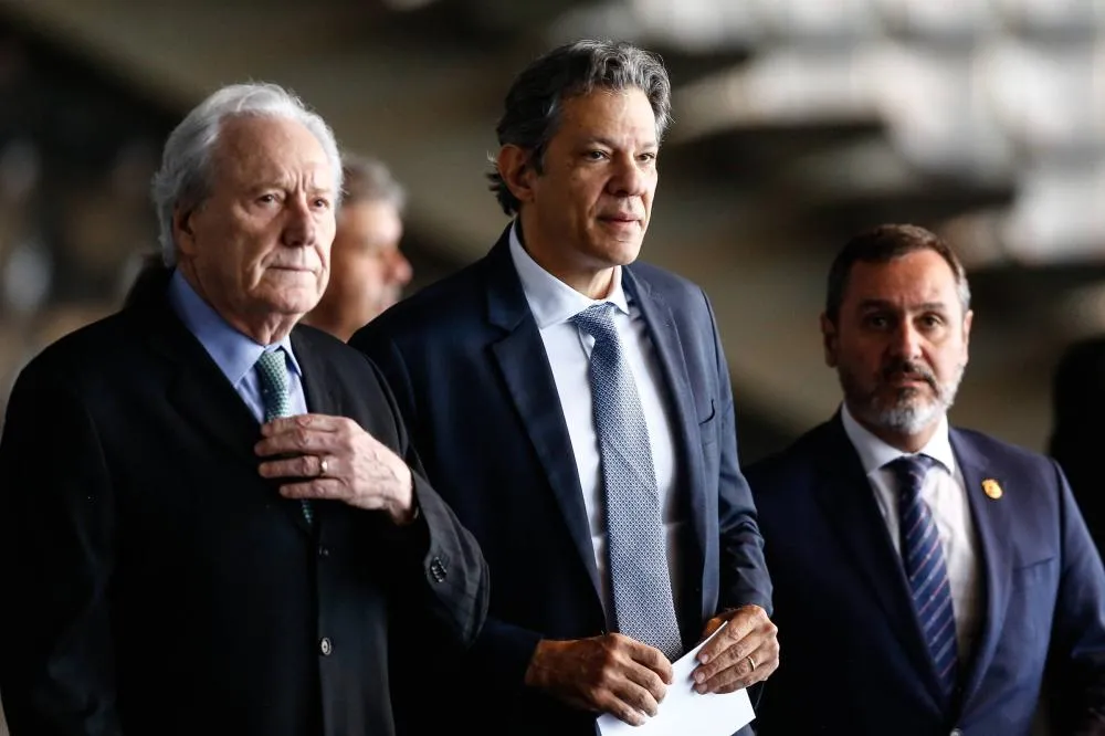 Ministros Haddad e Lewandowski pedem para deixar governo Lula 