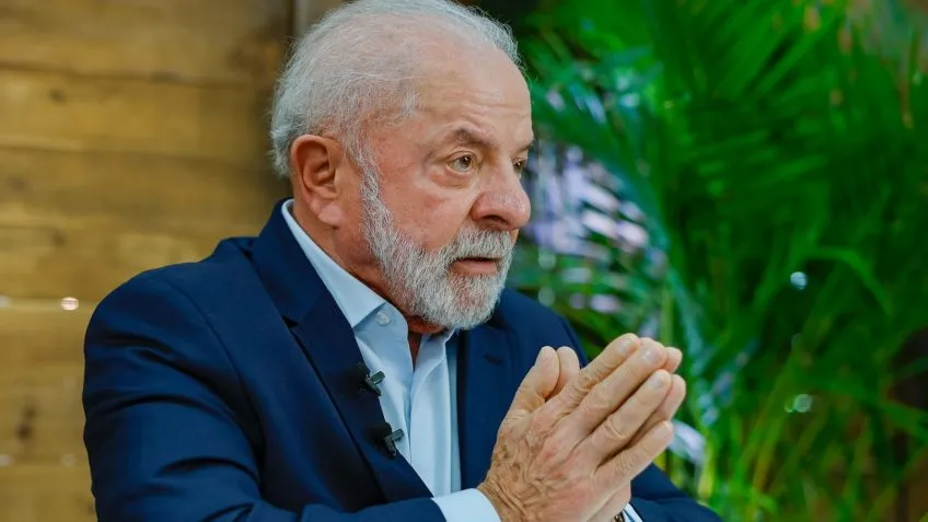 Presidente Lula veta aumento acima do teto para servidores da Câmara, Senado e TCU