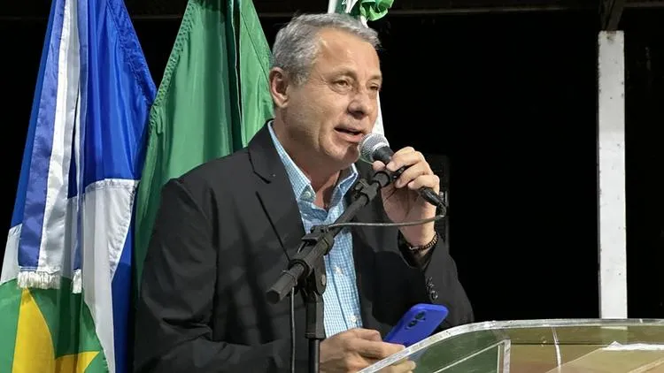 PF faz busca na casa do prefeito de Sorriso (MT) e bloqueia mais de R$ 600 mil; Operação investiga esquema de 'caixa 2'