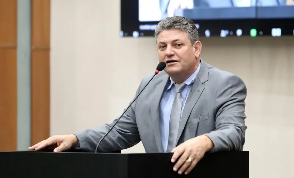 Microfone ligado e comemoração expõe ligação de deputado Moretto com empresa ganhadora de licitação do Estado