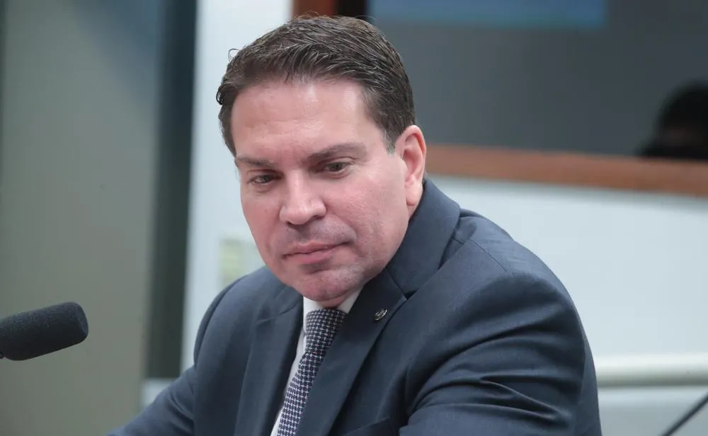 Alexandre Ramagem é preso pelo ICE nos Estados Unidos