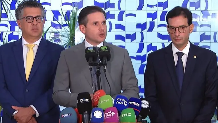 Motta anuncia presidente e relator do fim da escala 6×1 na comissão especial