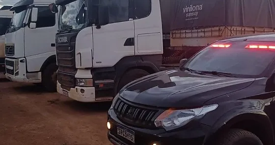 Polícia Civil cumpre mandados em investigação de esquema de subtração de cargas de soja em MT