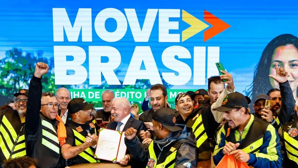Governo Federal abre R$ 30 bi em crédito para motoristas de apps e taxistas financiarem carro novo