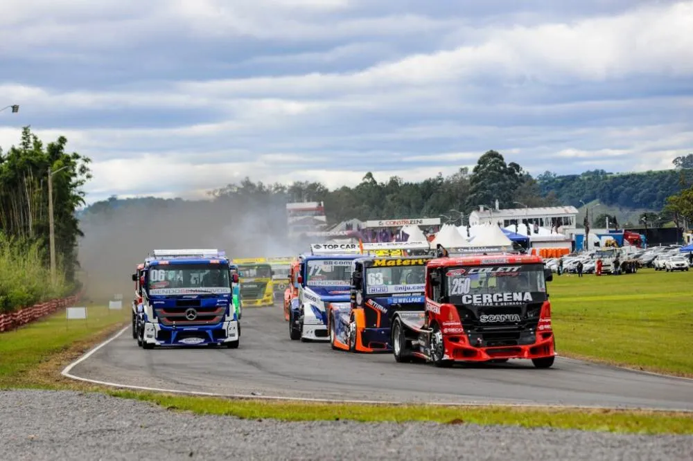 Fórmula Truck estreia em Cuiabá com 62 caminhões e despedida histórica de Pedro Muffato
