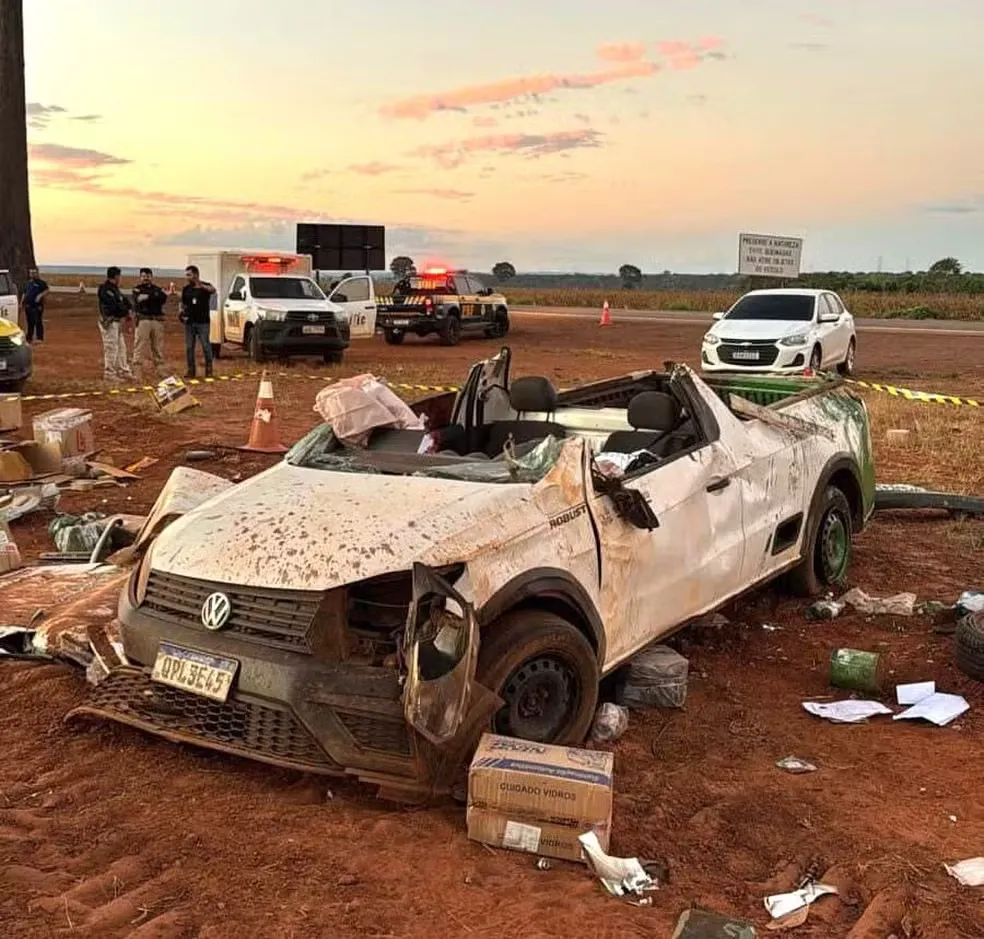 Motorista morre após carro sair da pista e capotar na BR-163 em Itaúba/ MT