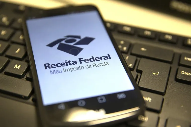 Mais de 8,7 milhões recebem restituição nesta sexta (29); veja se tem direito 