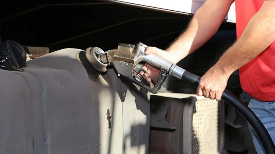 Petrobras reduz preço do diesel vendido a distribuidoras a partir desta segunda (1º)