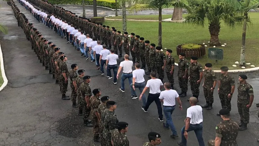 Alistamento militar para homens e mulheres está disponível